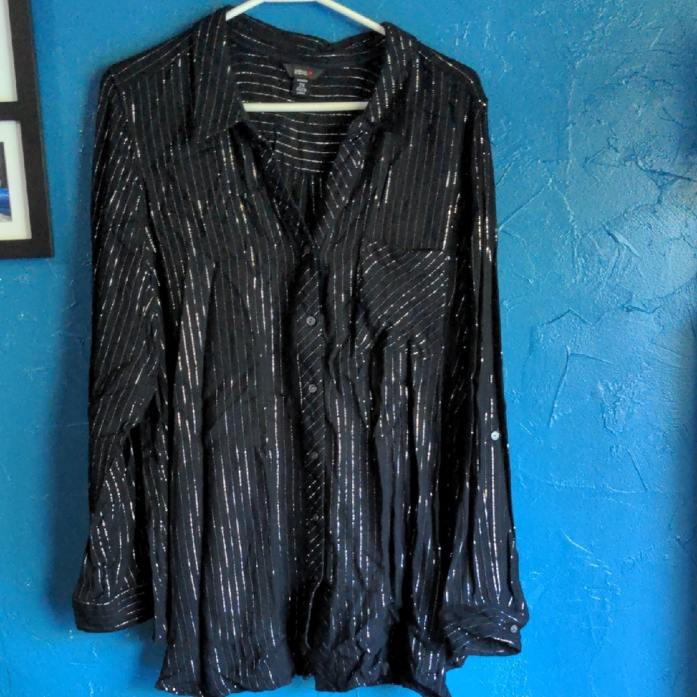 Intro. Black and Silver Striped Women's Button Down 2XL